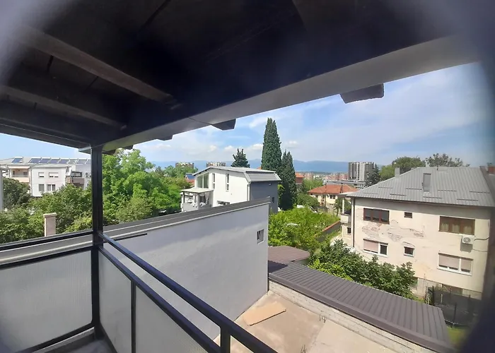 아파트 Exclusive Diplomatic Area Cyti Centar