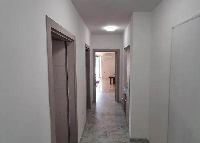 Exclusive Diplomatic Area Cyti Centar 아파트 스코페